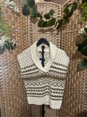 Steve Madden Cream & Brown Fair Isle Cowl Neck Sweater Vest